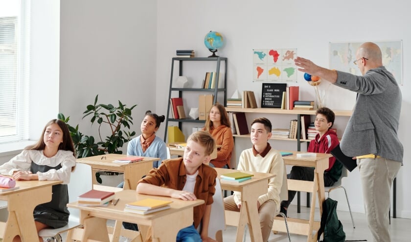 Docenten uit het primair en voortgezet onderwijs die werken in de gemeente Teylingen kunnen vanaf 8 april ook voor een sneltest terecht in Sassenheim.