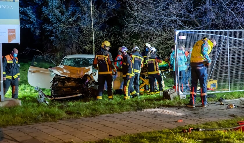 De brandweer assisteerde tijdens de afhandeling van het ongeval