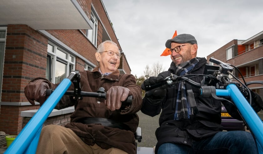 <p>Word ook een fietsmaatje van iemand die niet meer zelfstandig kan fietsen.</p>
