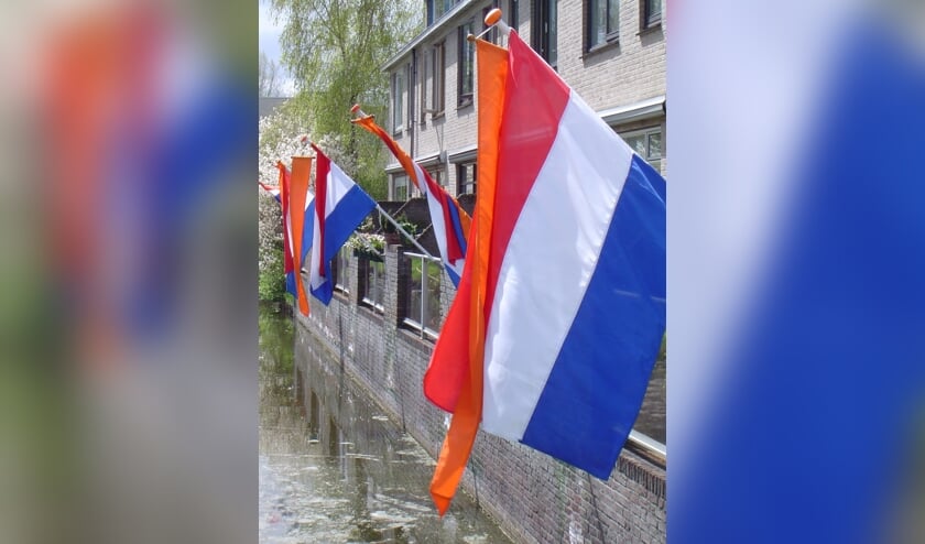De Oranjevereniging Leiderdorp hoopt dat bij veel Leiderdorpse huizen op Koningsdag de vlag met oranje wimpel uitgestoken wordt.