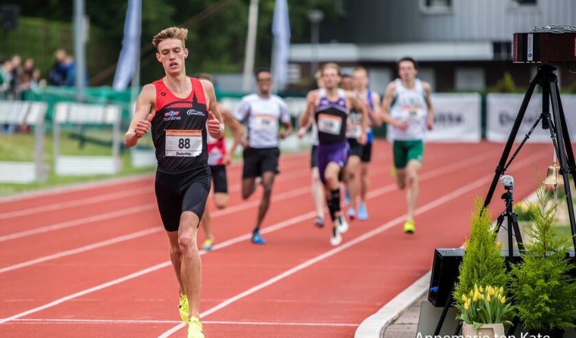 <p>Mike Foppen tijdens de editie van 2018. Hij liep toen de 800 meter. Dit jaar zal hij de 1500 meter lopen en misschien wel een poging doen om onder de limiet voor de Olympische spelen te komen.</p>