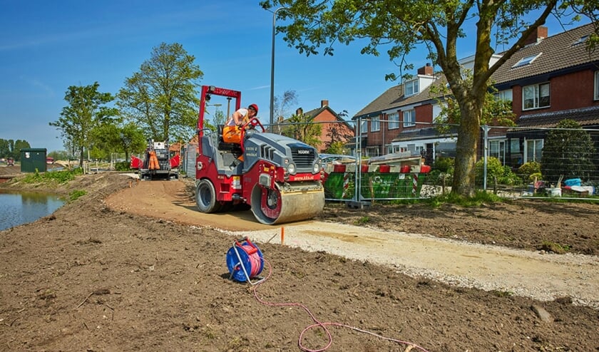Werkzaamheden aan het nieuwe wandelpad. | Foto: Vincent Basler